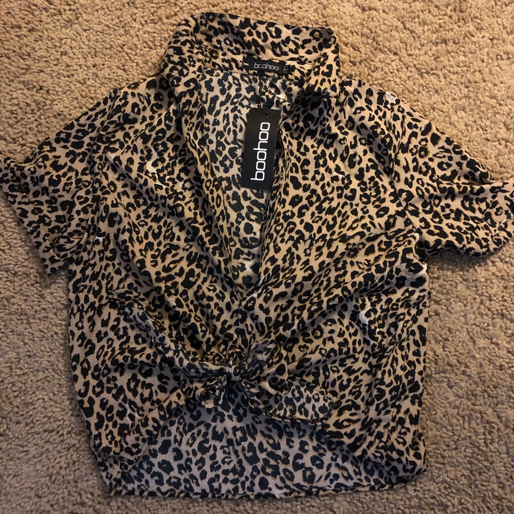 New boohoo leopard print top S
